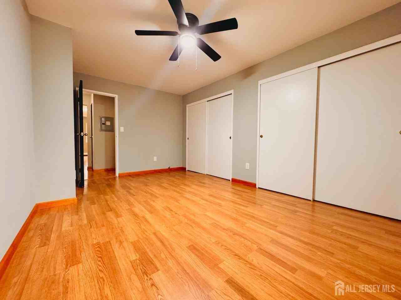 20 Lake Ave #2B - Photo 7 of 16