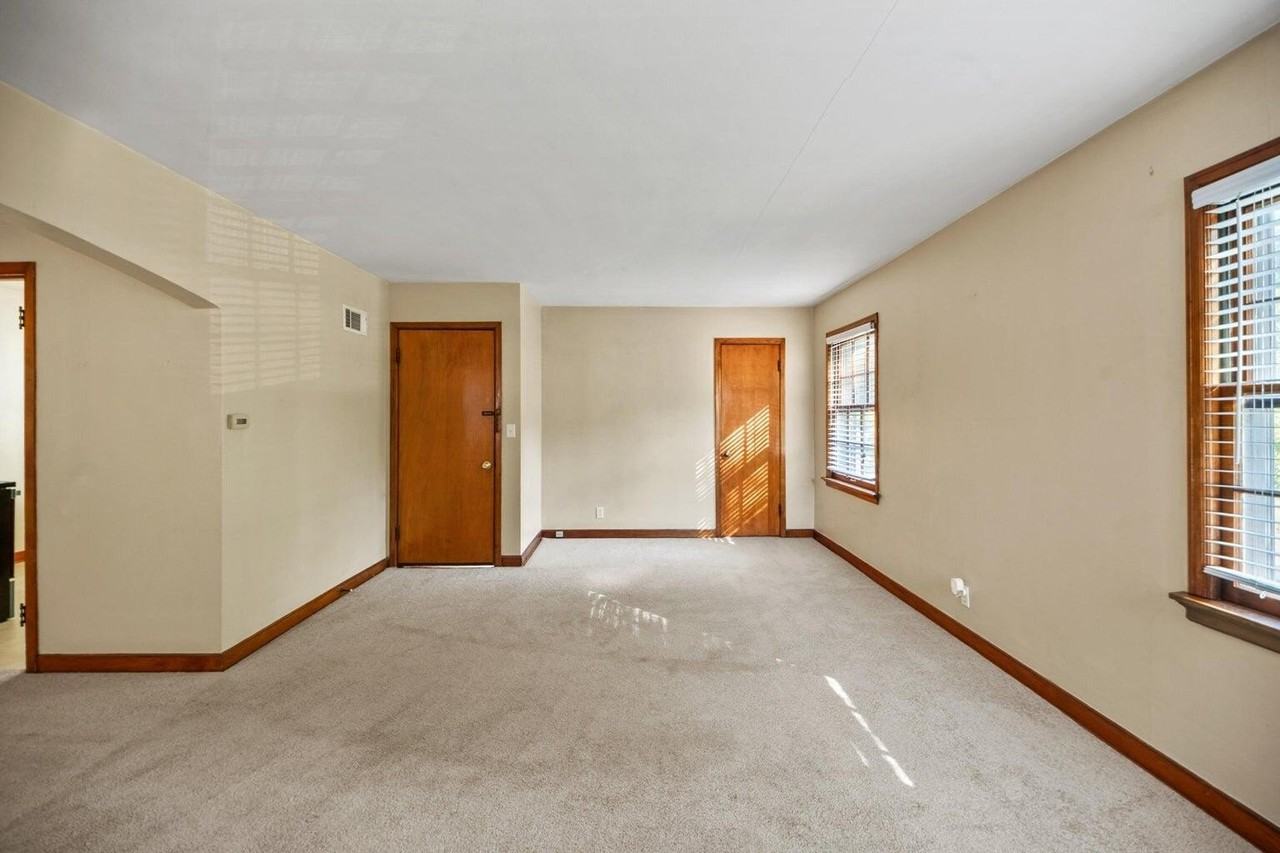 1700 E Menlo Blvd - Photo 2 of 22