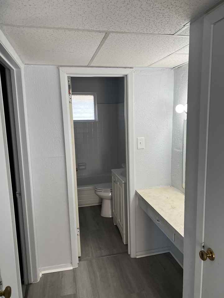 906 Grant Street - Photo 6 of 34