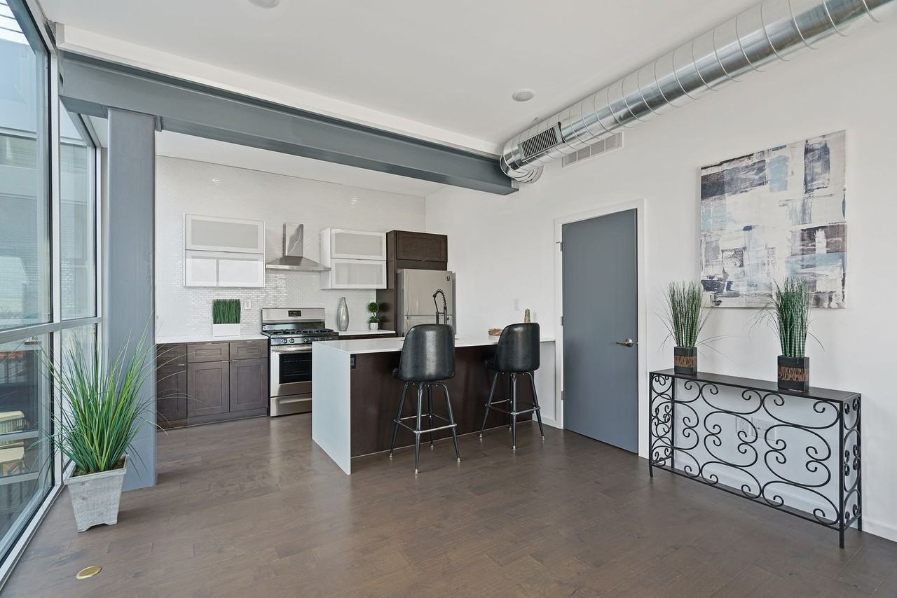 1235 North Franklin Street - Photo 3 of 50