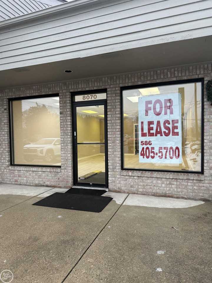 8070 21 Mile Rd - Photo 5 of 14