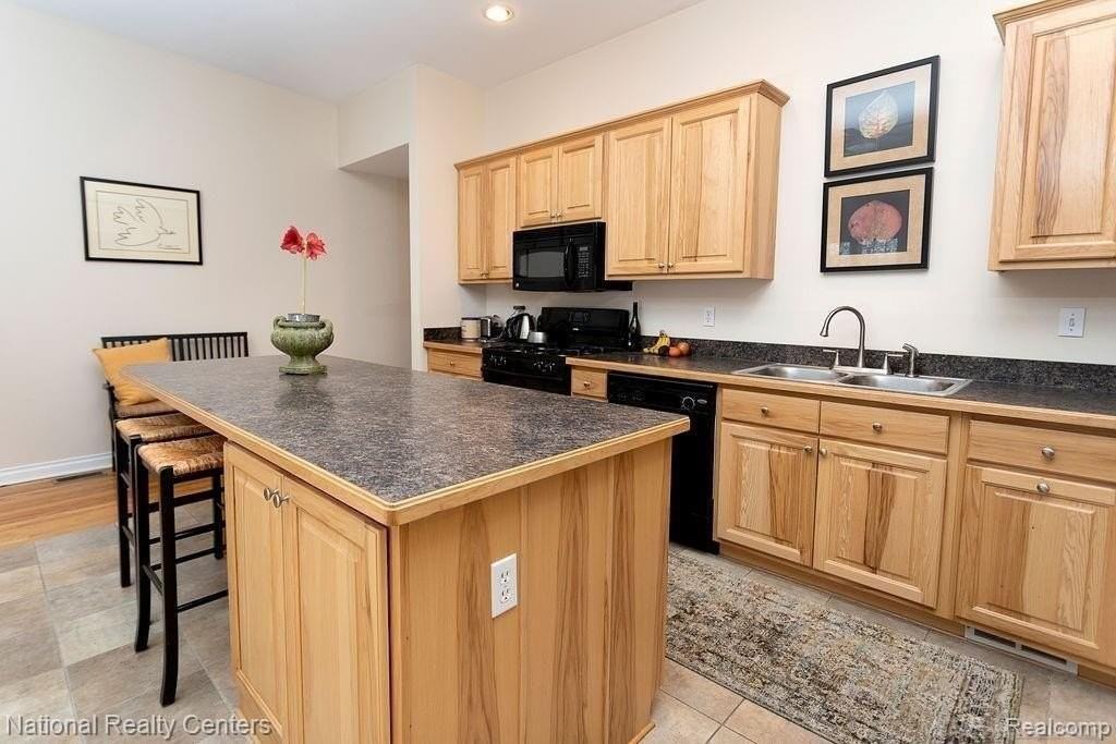 143 E Main St - Photo 4 of 13