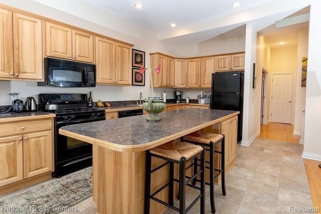 143 E Main St - Photo 5 of 13