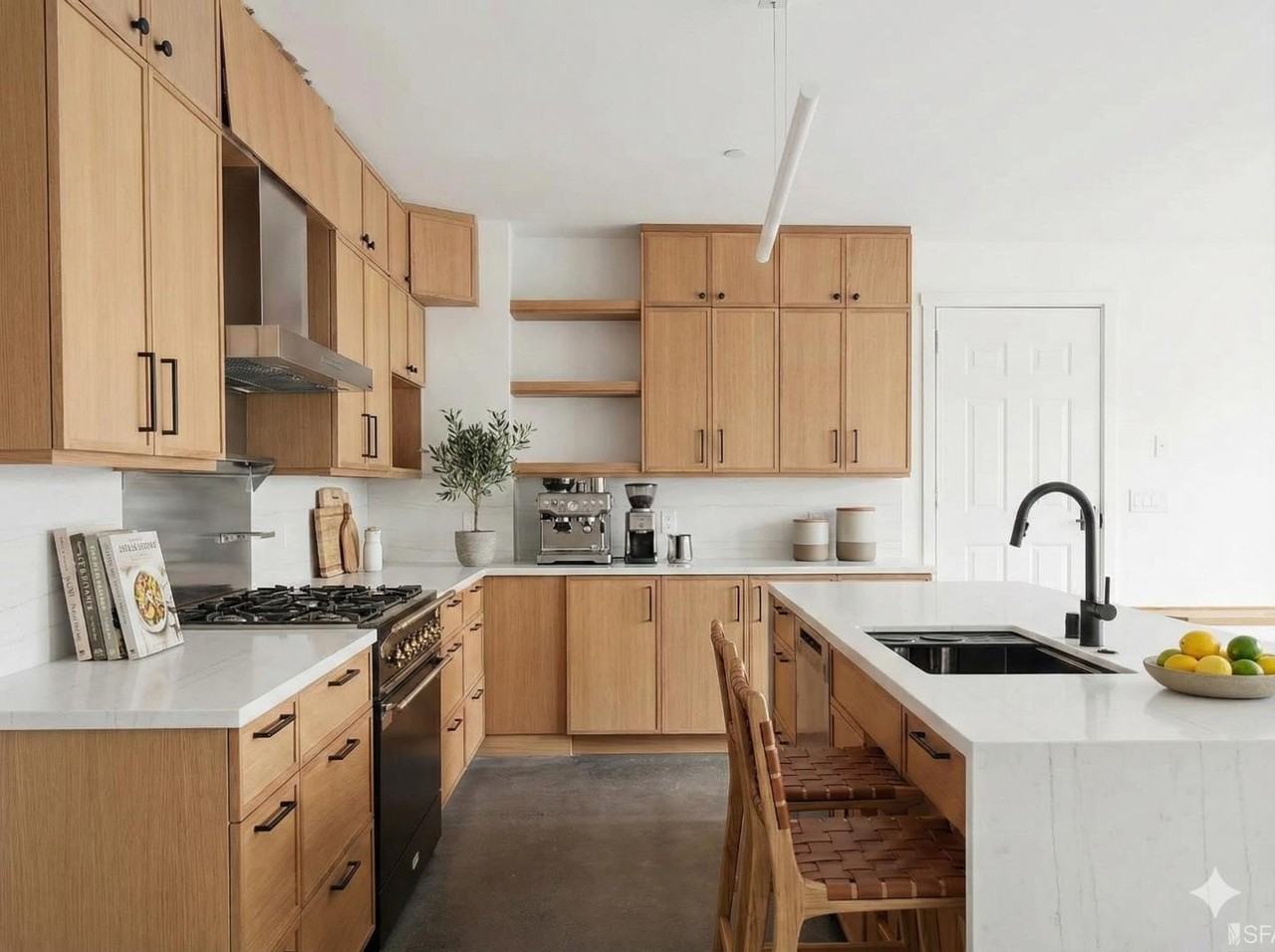 760 14th St - Photo 5 of 30