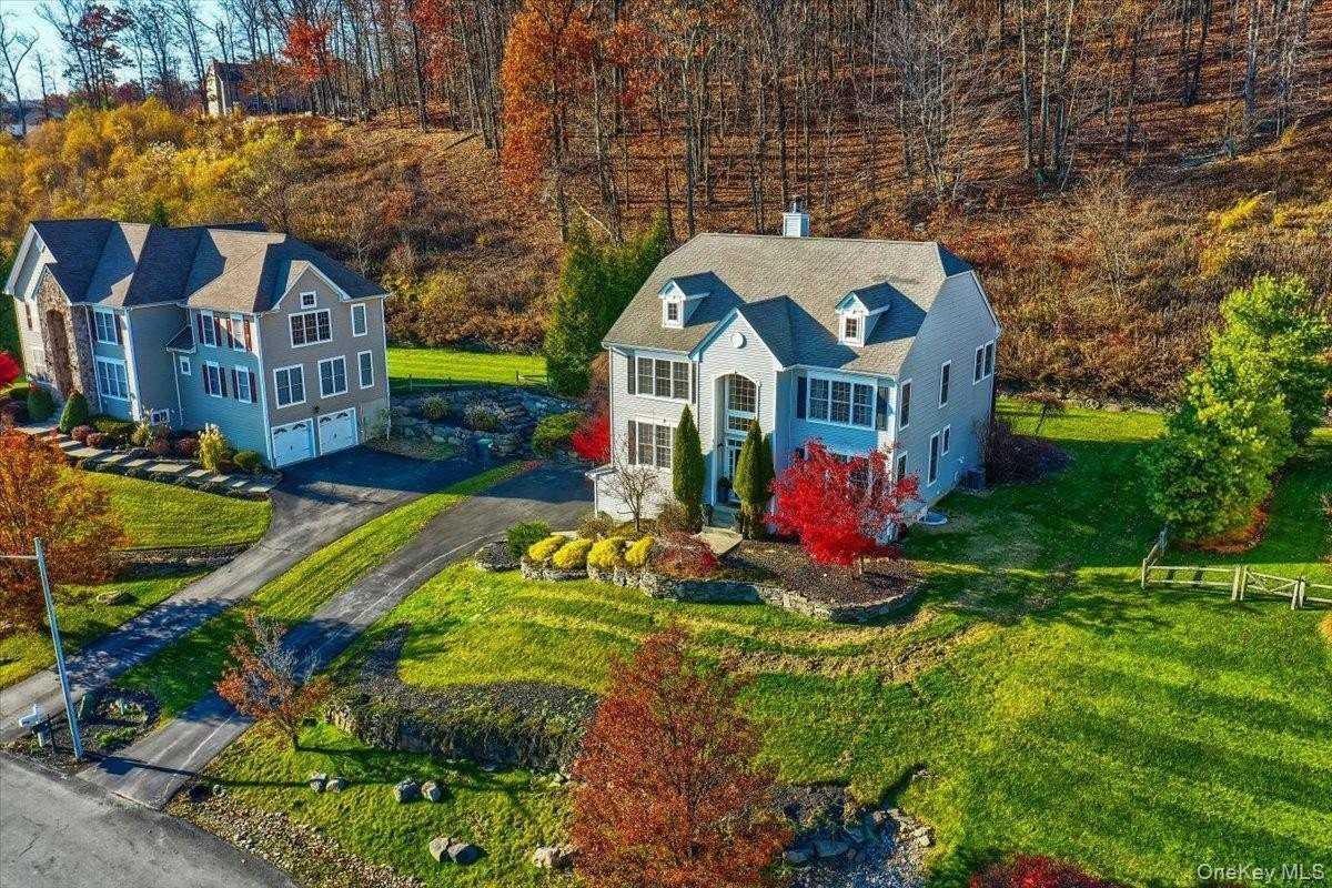 11 Heather Rdg - Photo 3 of 38