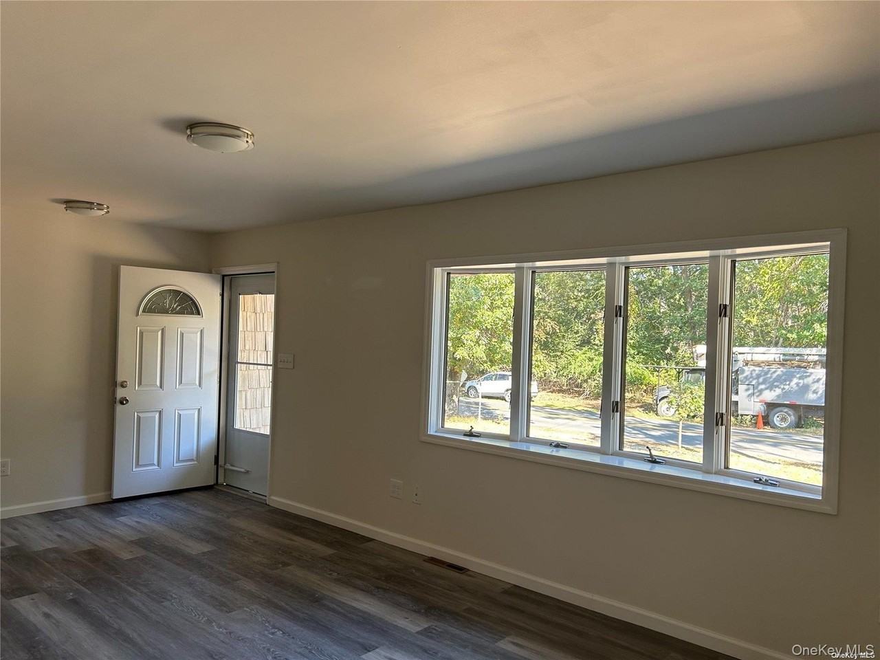 70 J T Blvd - Photo 4 of 15