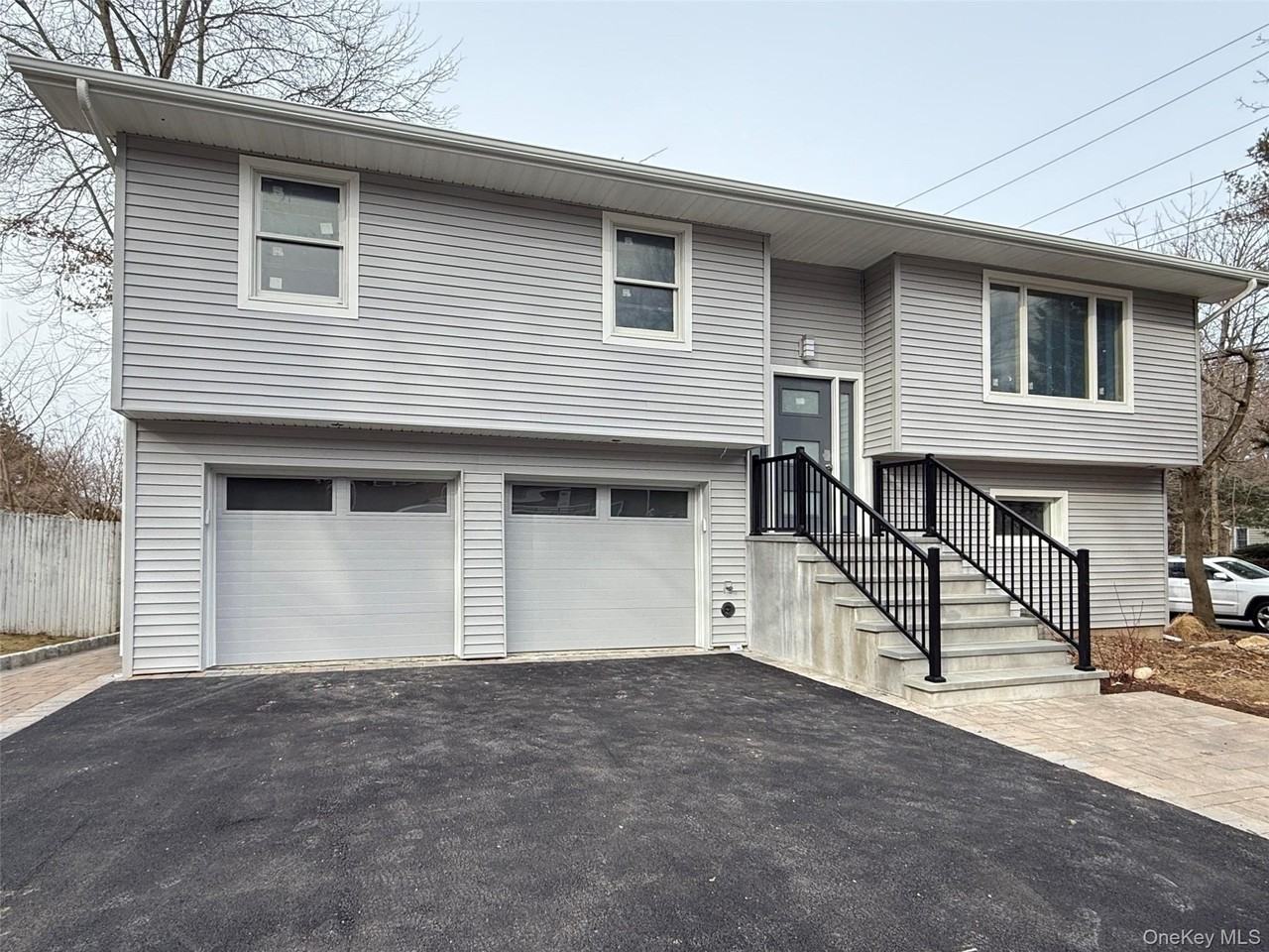 33 Gaines St - Photo 2 of 27