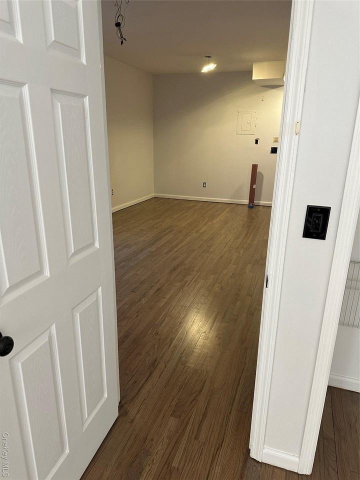 4014 60th St 1st Fl #1stFL - Photo 2 of 6