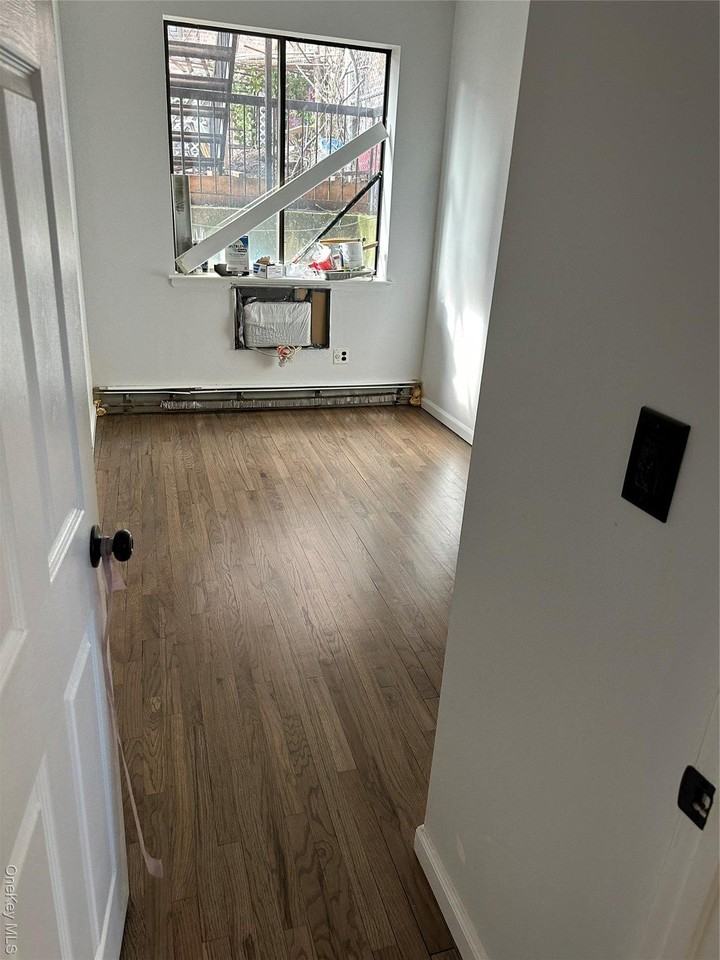 4014 60th St 1st Fl #1stFL - Photo 5 of 6