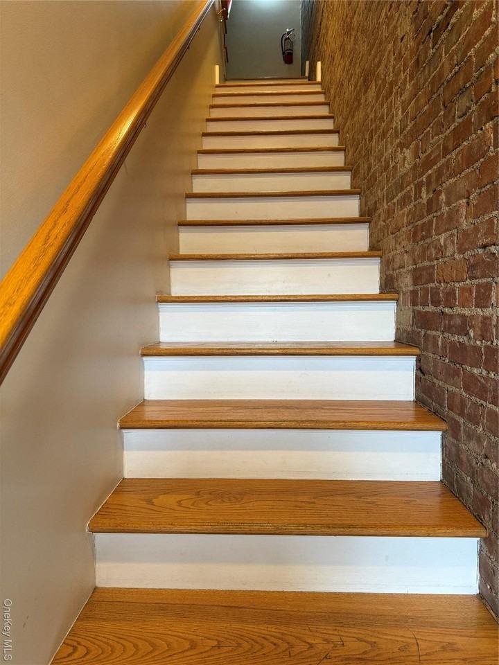 123 Main St - Photo 2 of 19