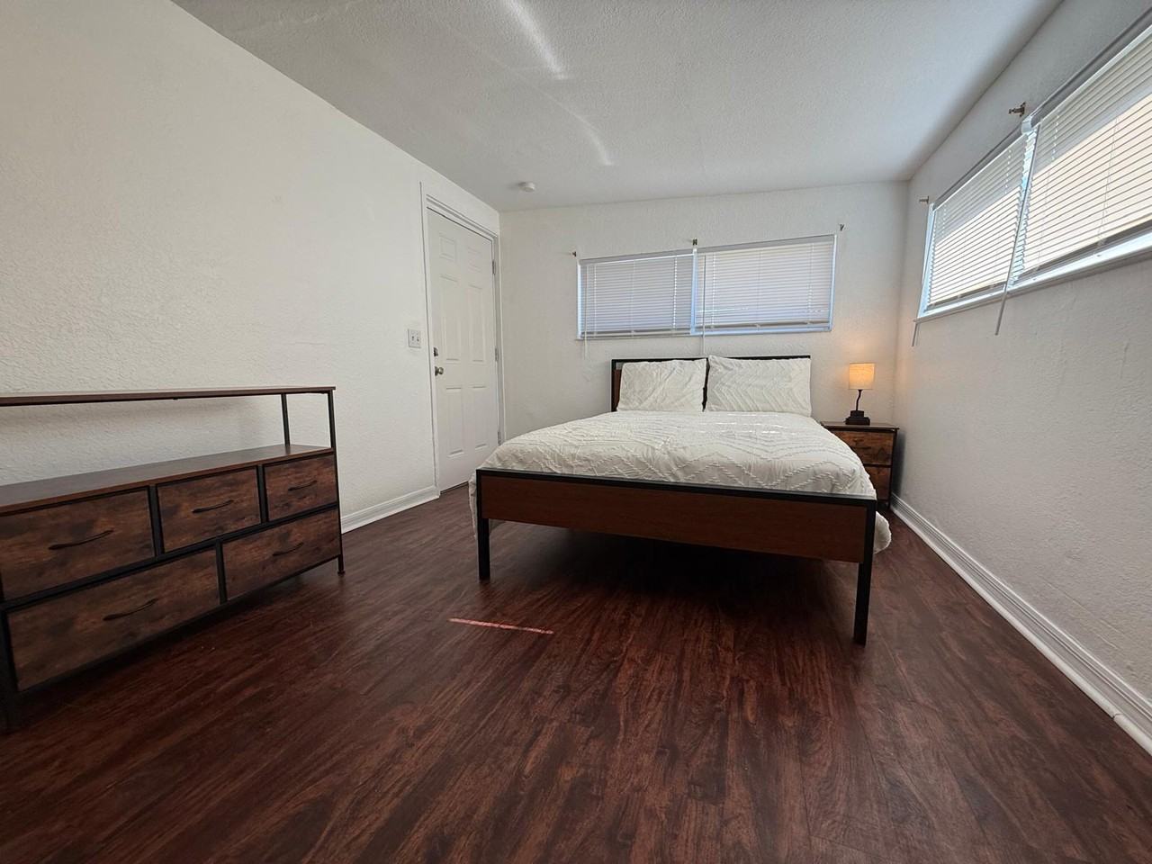 Bellwood Ave - Photo 6 of 20