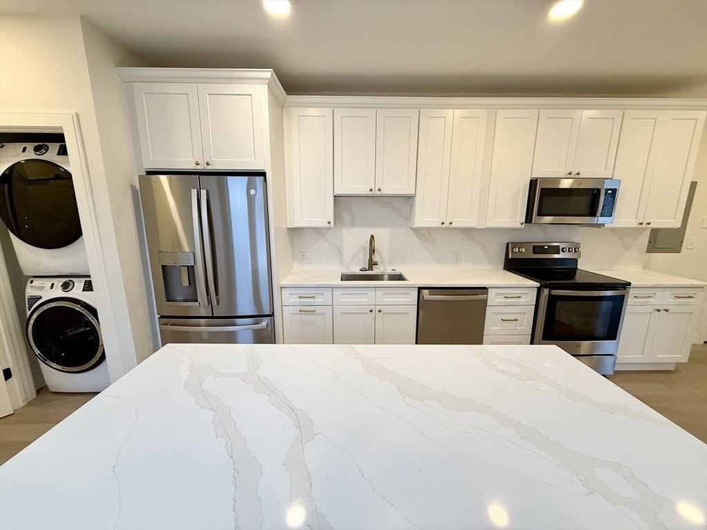 120 Emerson St Apt 6 #6 - Photo 2 of 14