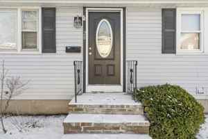 featured image of 28 Frost Ave