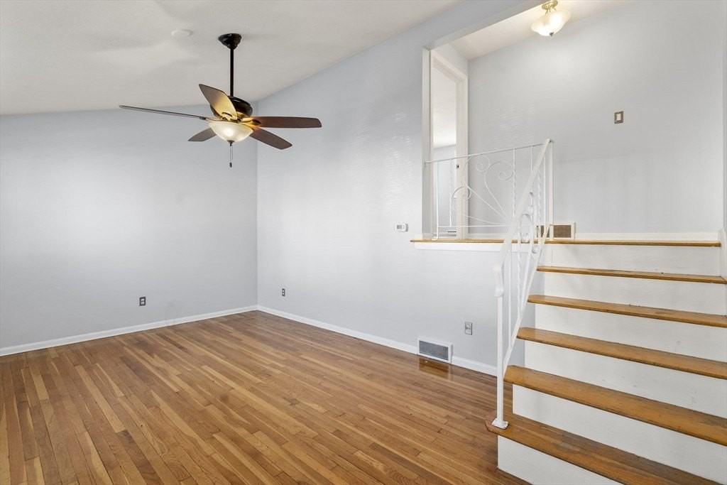 28 Frost Ave - Photo 4 of 25