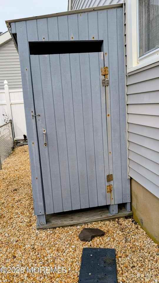 5 1/2 New Brunswick Ave - Photo 2 of 3