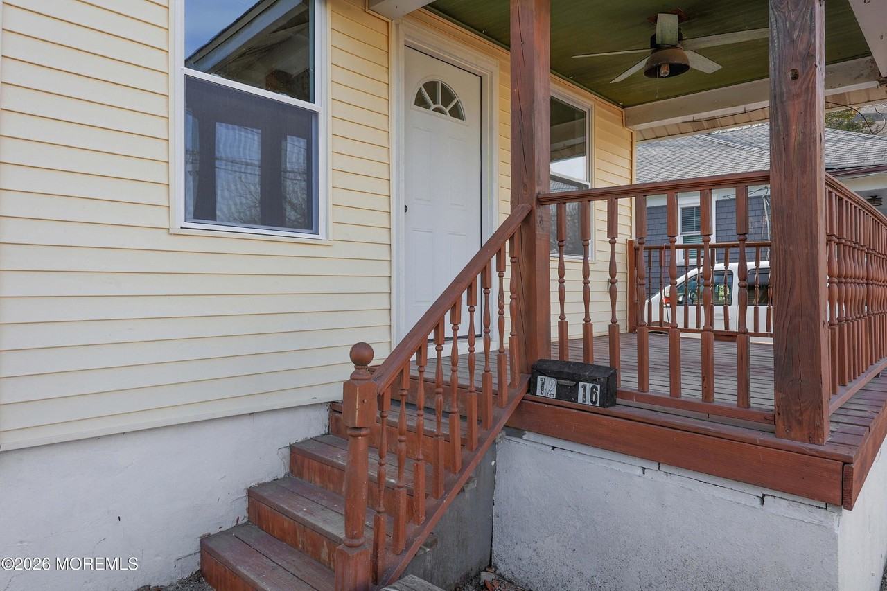 1216 8th Ave - Photo 6 of 29