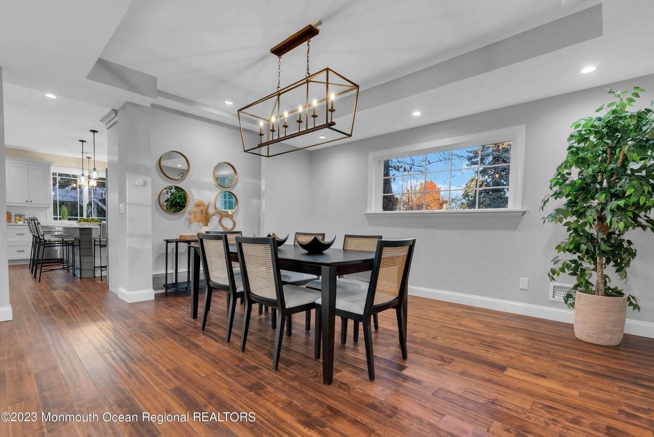 447 W Park Ave - Photo 7 of 33