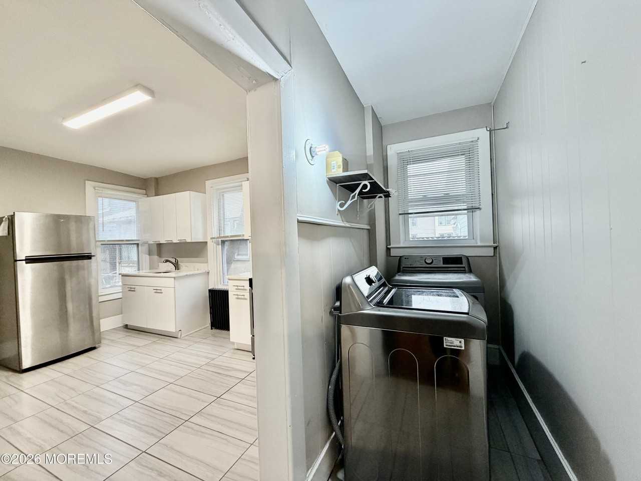 512 4th Ave Apt 1 #1 - Photo 3 of 13