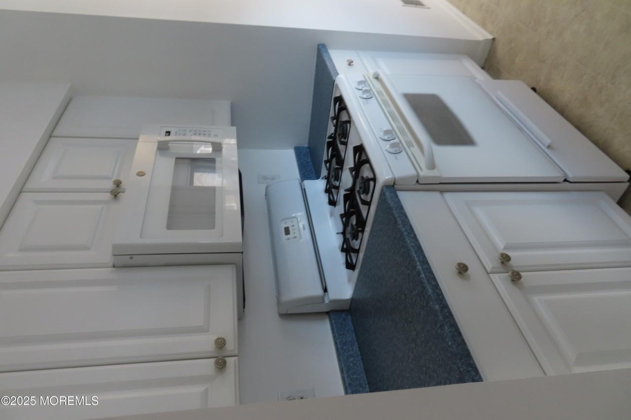 1008 Burntwood Trl Unit 1051 #1051 - Photo 5 of 22