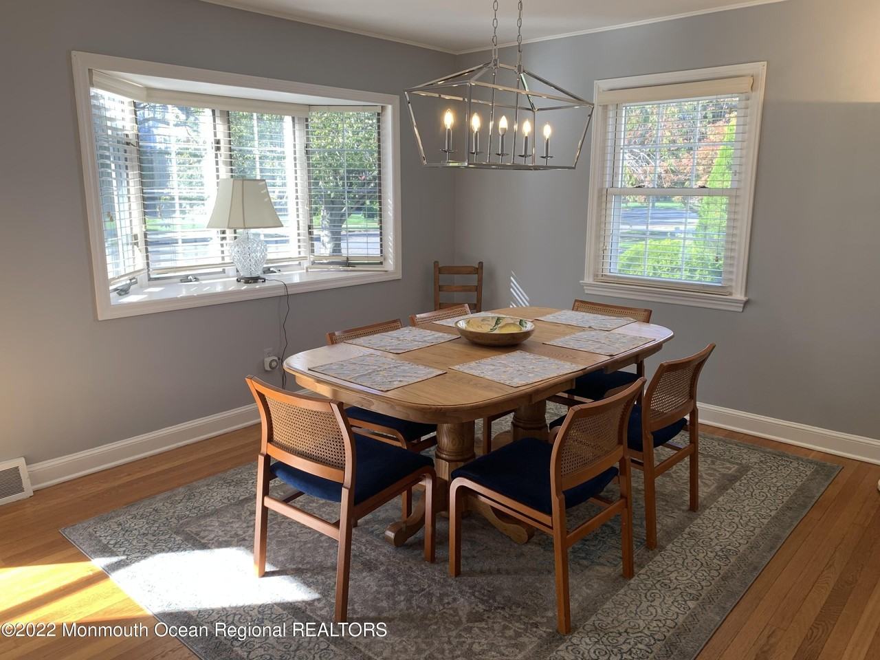 312 Salem Ave - Photo 6 of 20