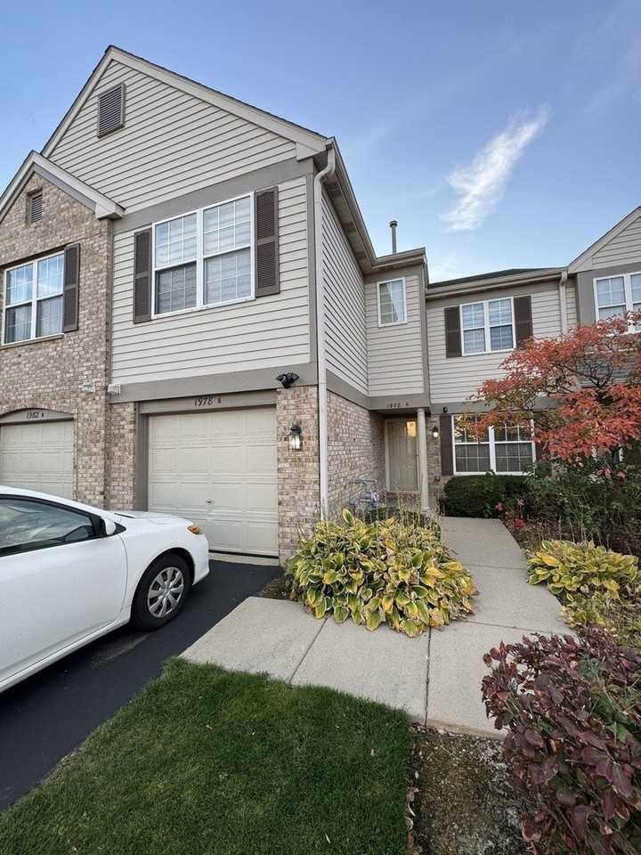 1978 Gary Ct Unit B #B - Photo 2 of 18