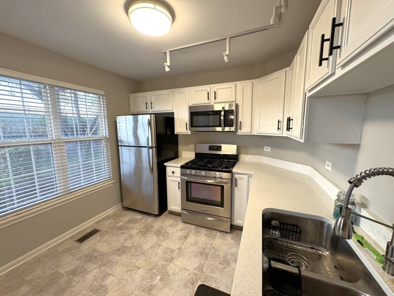 1978 Gary Ct Unit B #B - Photo 6 of 18