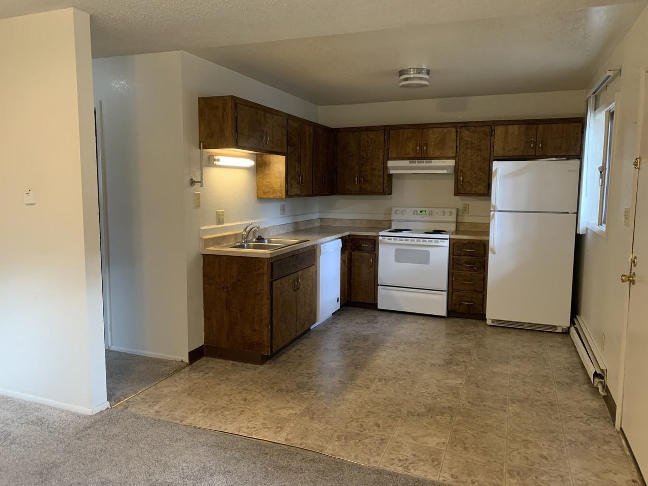 1101 Downey Street - Photo 2 of 5