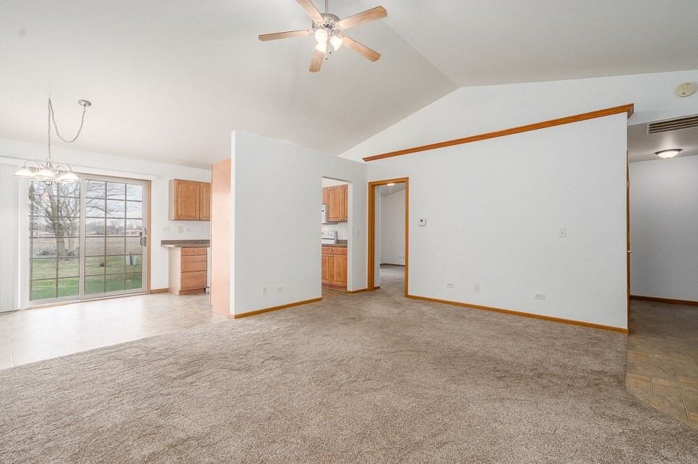 250 S Mcginty St - Photo 5 of 20