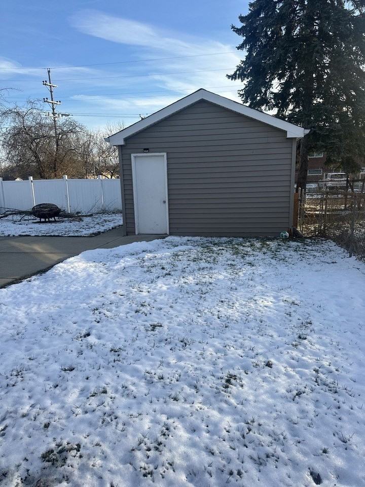 4001 W 90th Pl - Photo 5 of 16