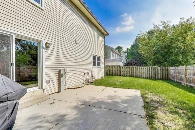 5370 Sequoia Ct - Photo 5 of 10