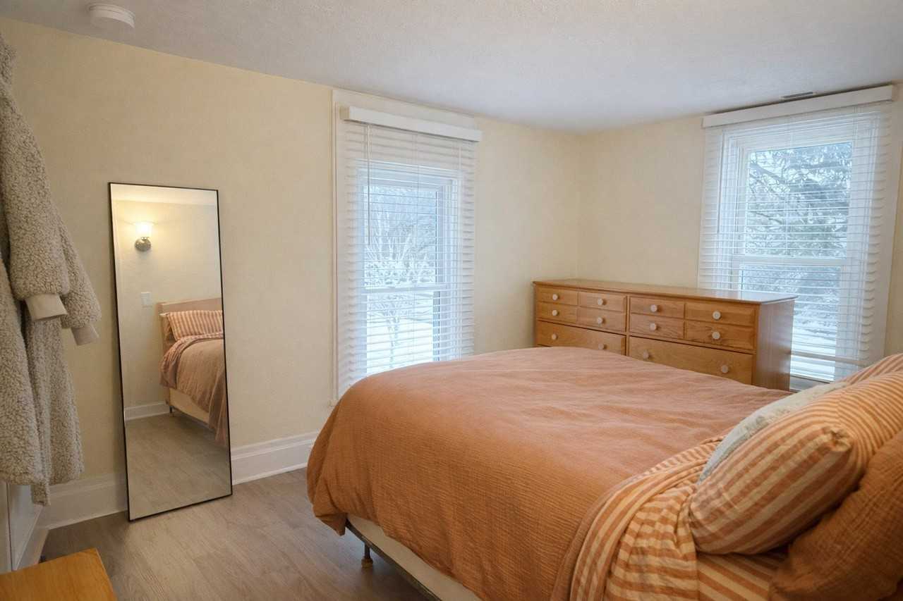 816 Fargo Blvd Apt 2 #2 - Photo 6 of 11