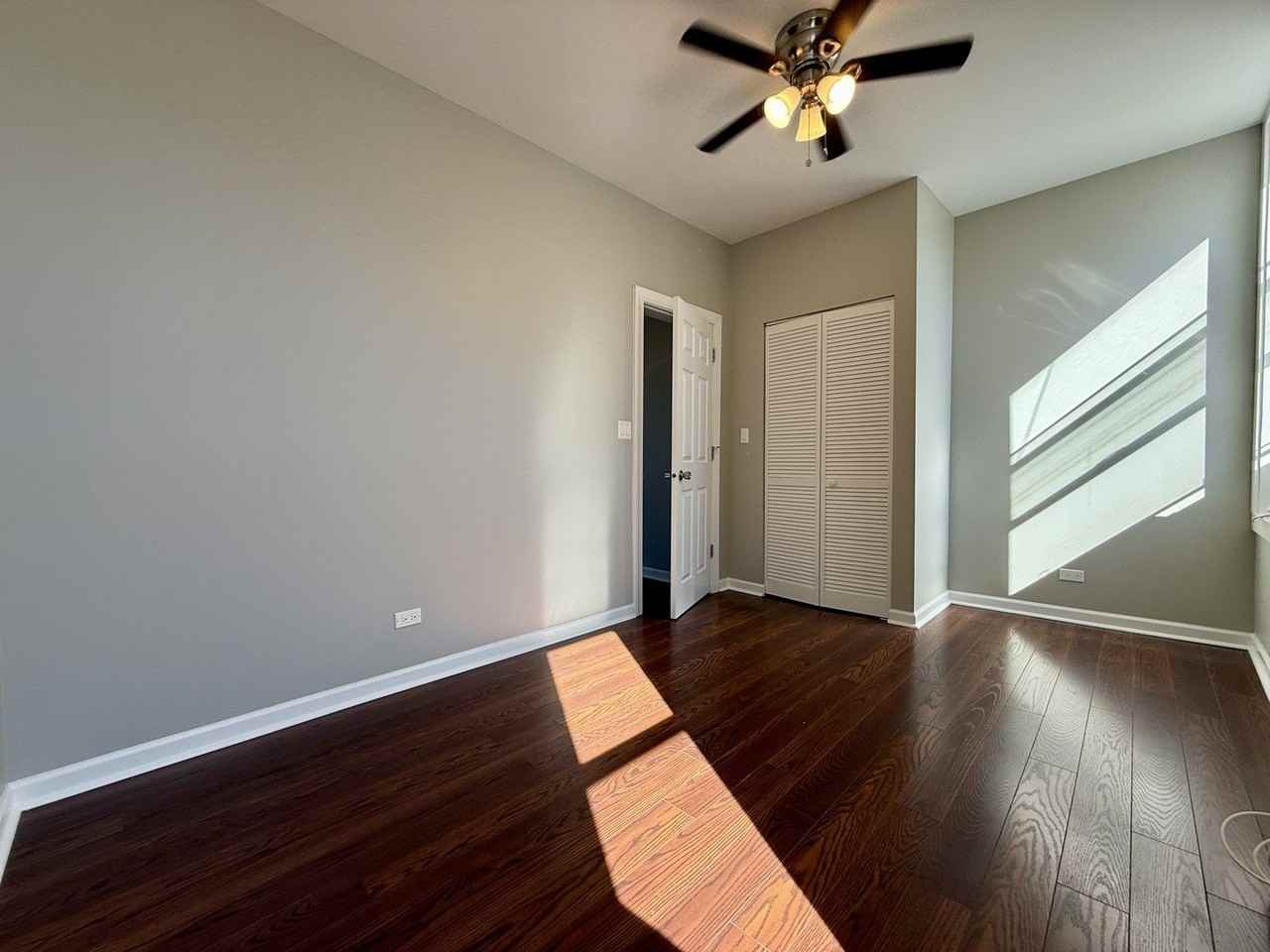 3235 S Racine Ave Apt 2m #2M - Photo 7 of 11