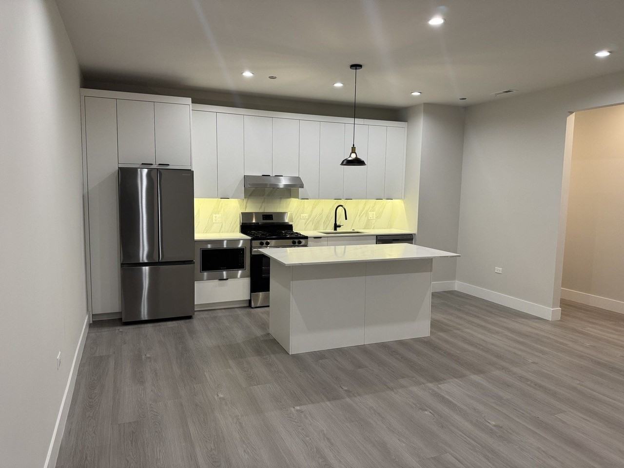 1414 E 65th Pl Unit 7 #7 - Photo 2 of 14