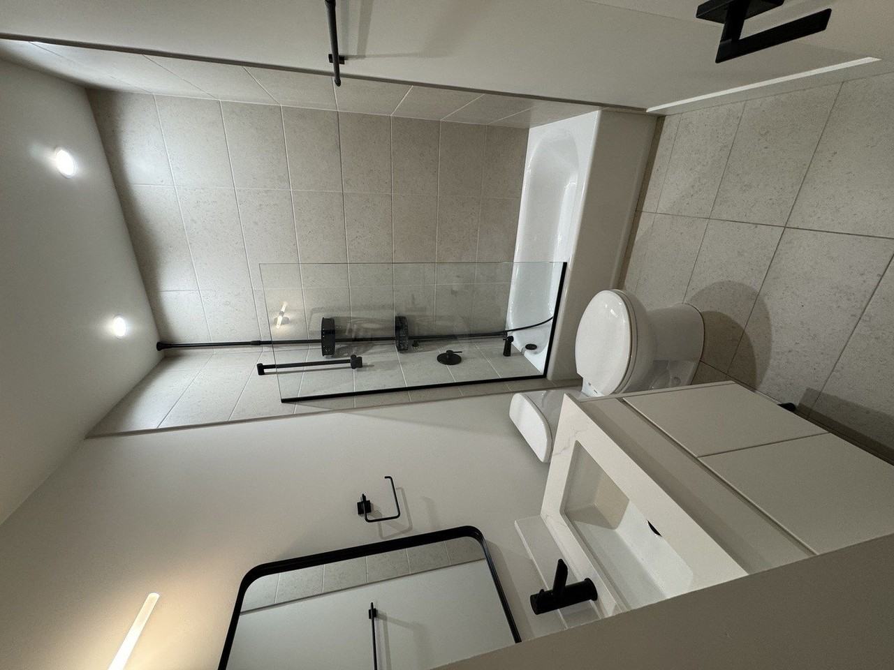 1414 E 65th Pl Unit 7 #7 - Photo 4 of 14