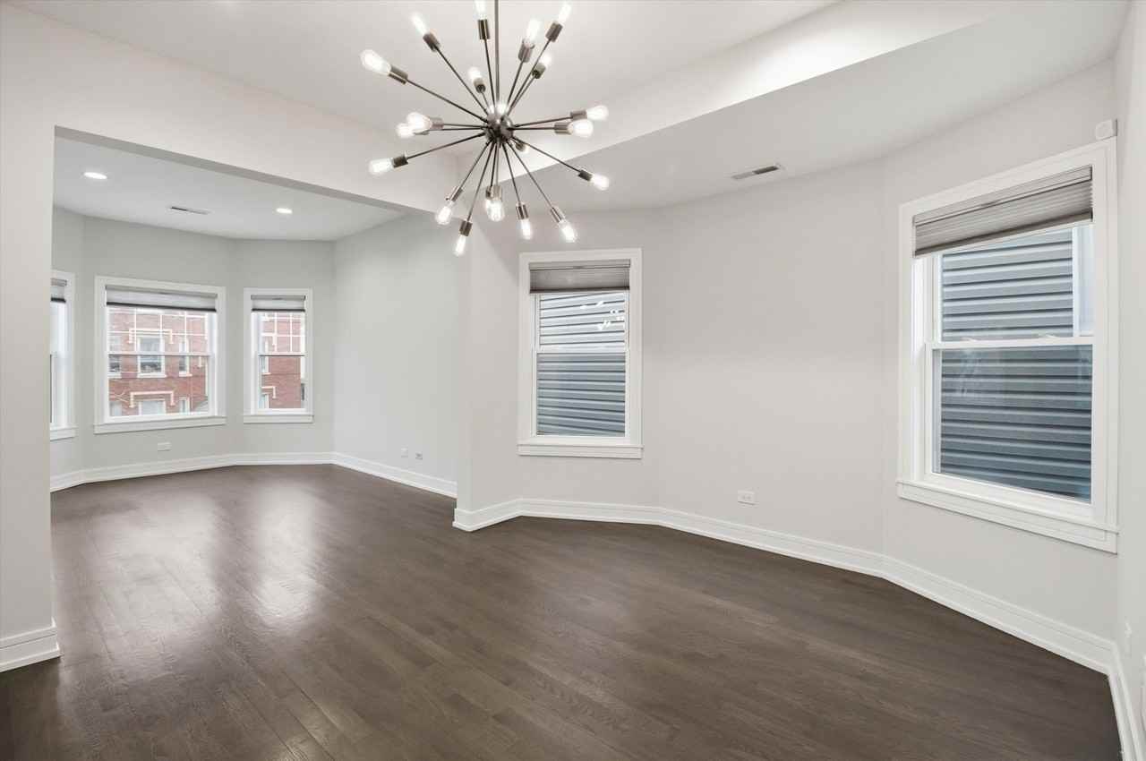 2726 N Saint Louis Ave Unit 2 #2 - Photo 4 of 16