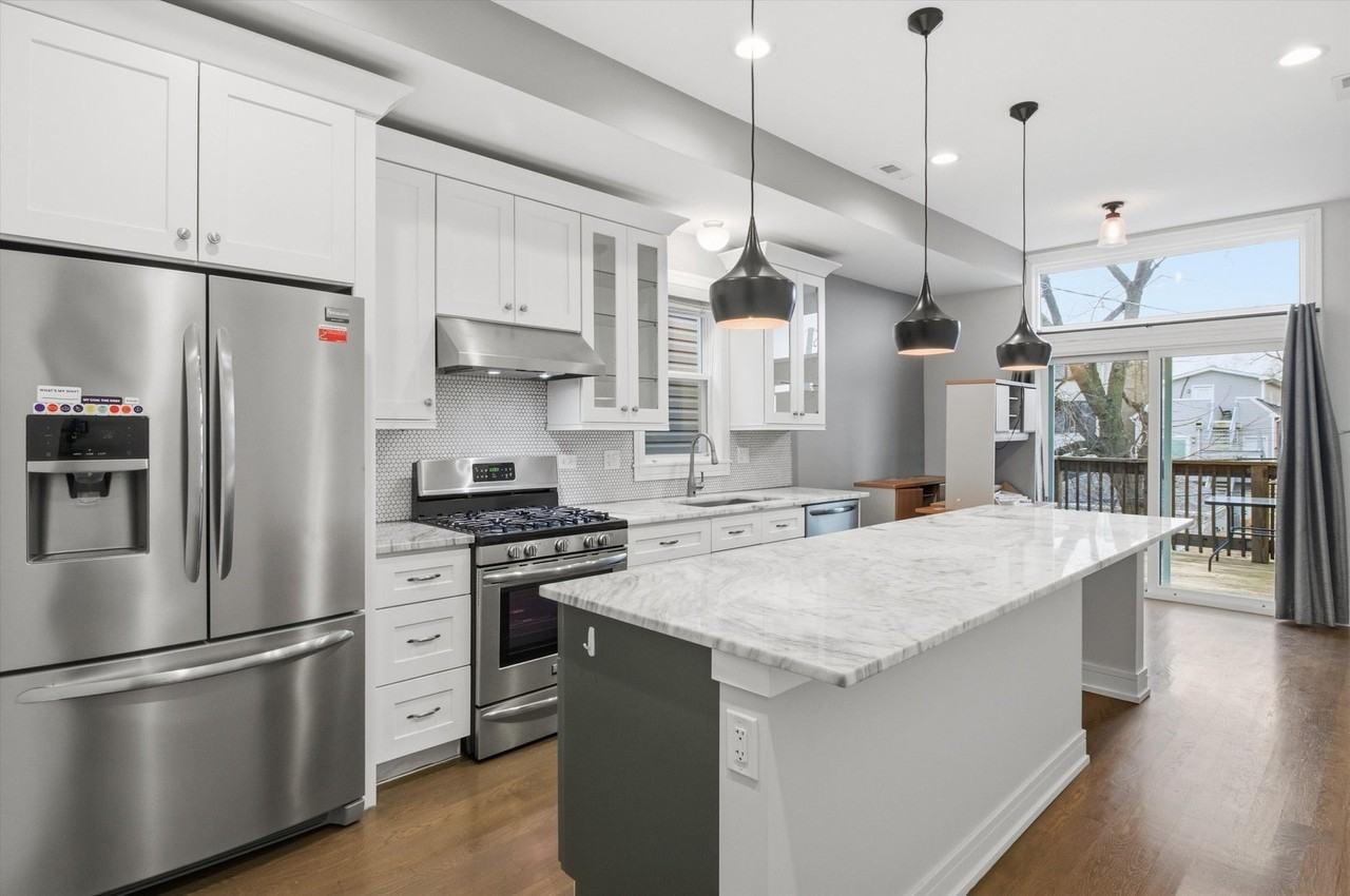 2726 N Saint Louis Ave Unit 2 #2 - Photo 6 of 16