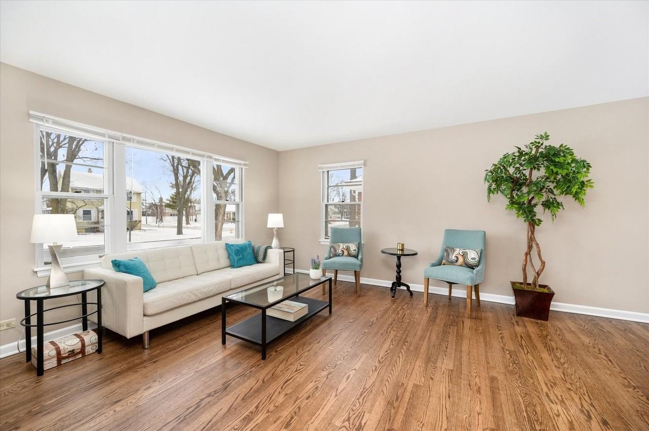 159 N Myrtle Ave - Photo 3 of 21