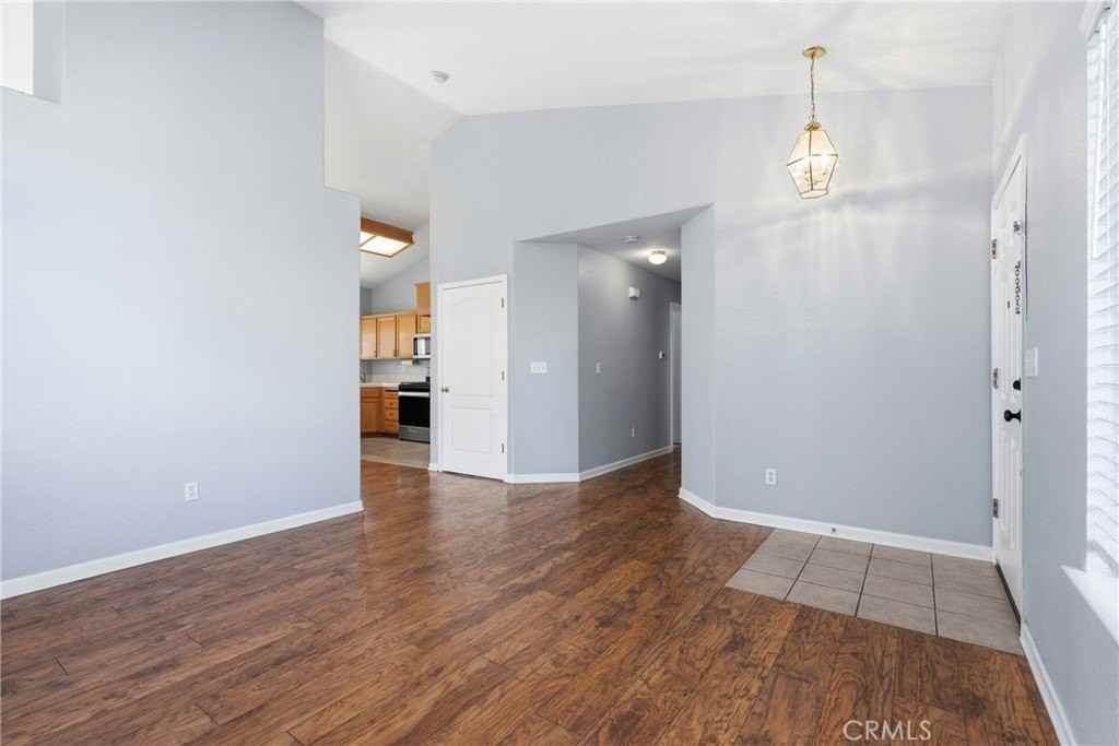 662 Helen Dr - Photo 7 of 27