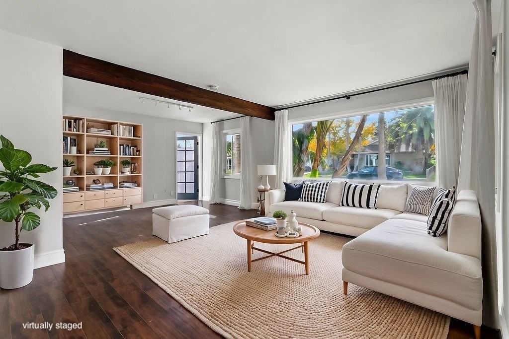 940 Dogwood St - Photo 5 of 31