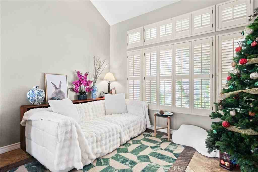 6933 Stanislaus Pl - Photo 4 of 50