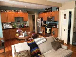 254 Belgrade Avenue - Photo 4 of 7