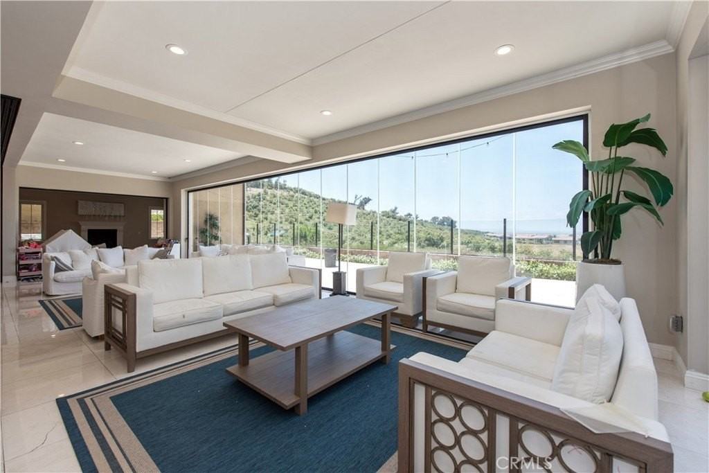 106 Knob Crk - Photo 3 of 47