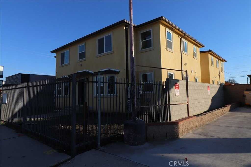 295 E Lerdo Hwy - Photo 2 of 16