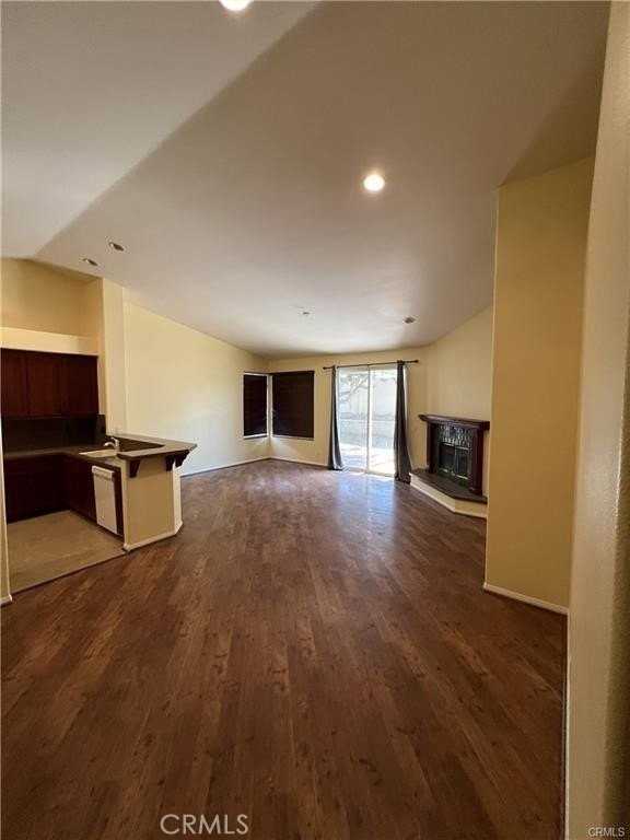 5371 Orange Grove Ave - Photo 3 of 11