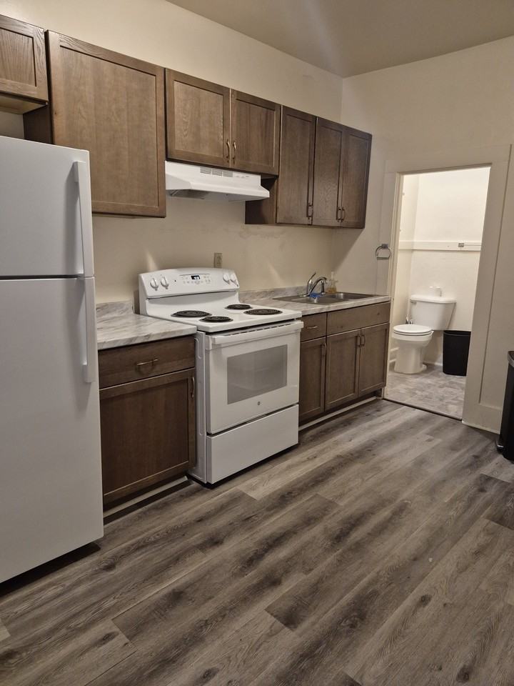 514 South 1st Avenue - Photo 4 of 9