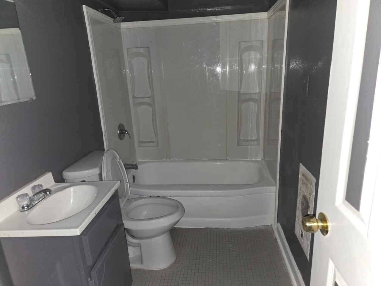 1322 Shirley Avenue - Photo 2 of 6