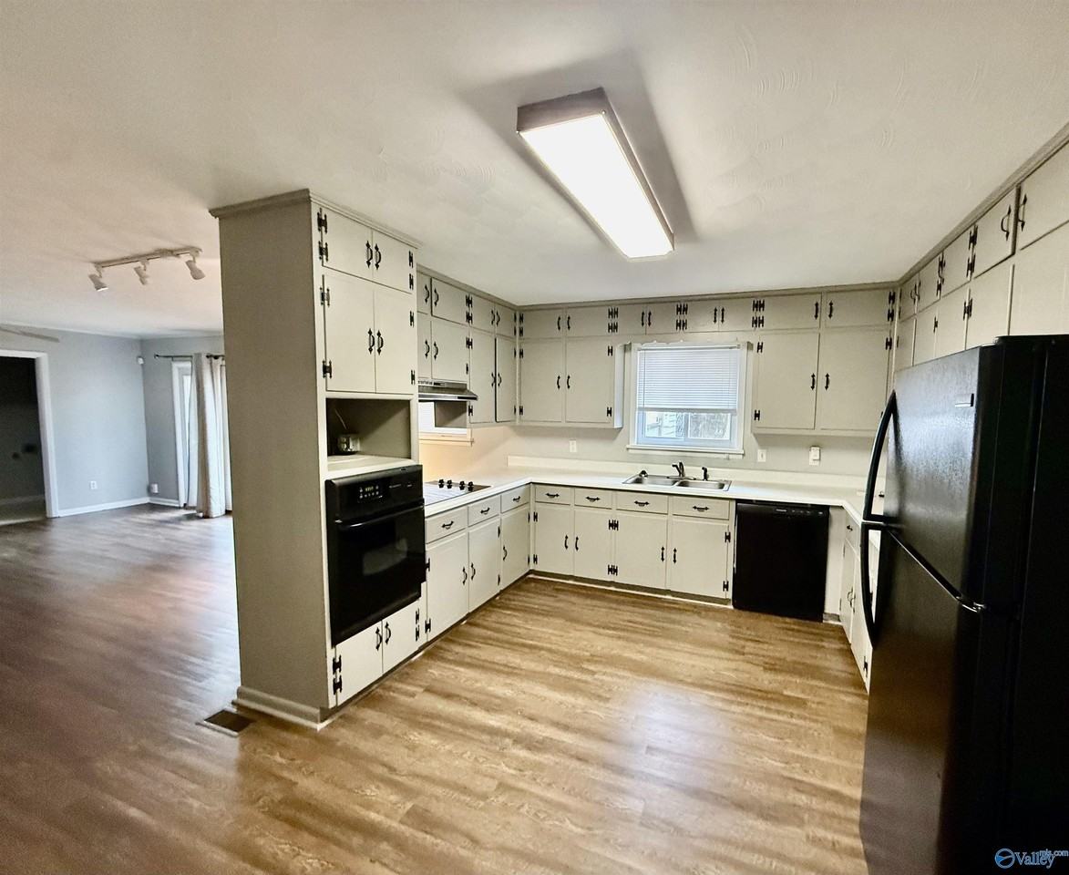 804 Hodges St Nw - Photo 3 of 13