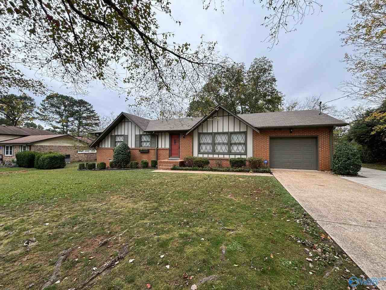 10122 Shades Rd Se - Photo 2 of 28