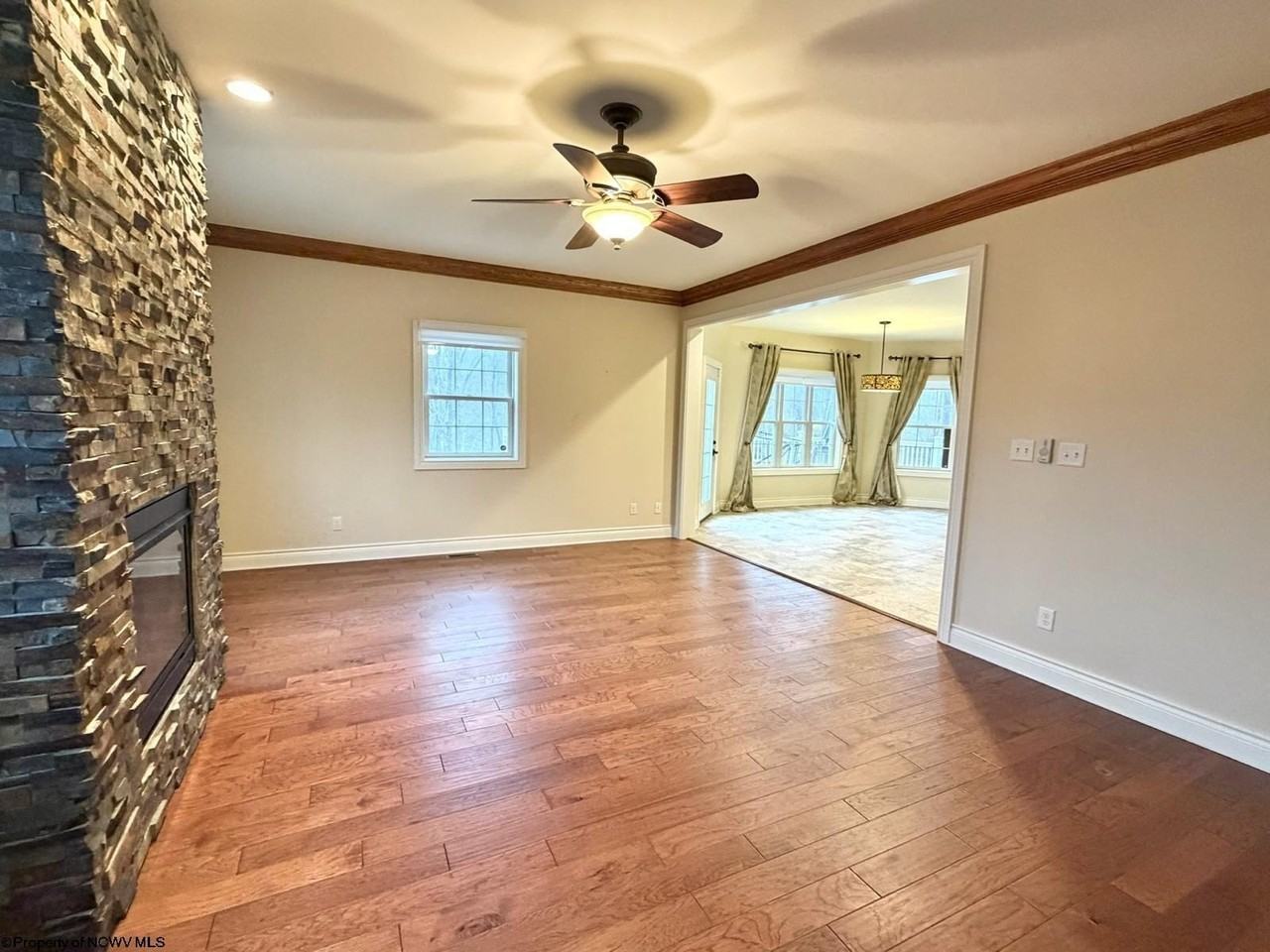 116 Marco Polo Dr - Photo 6 of 37