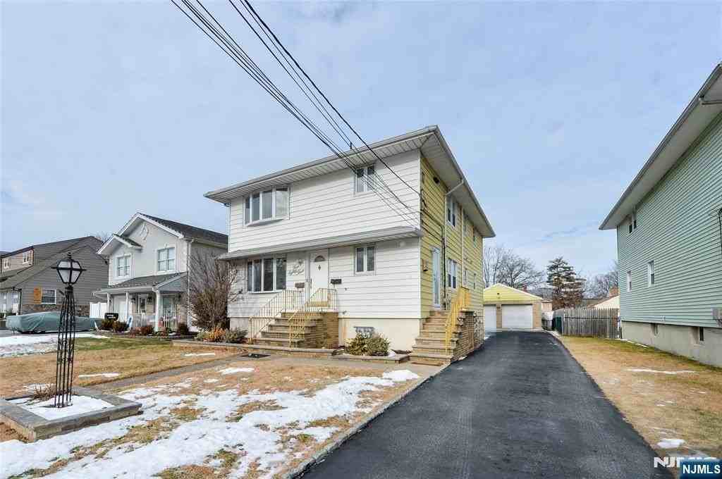 483 Hobson Ave - Photo 2 of 32